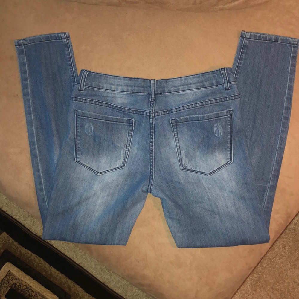 Ripped Jeans - Picture 2 of 5